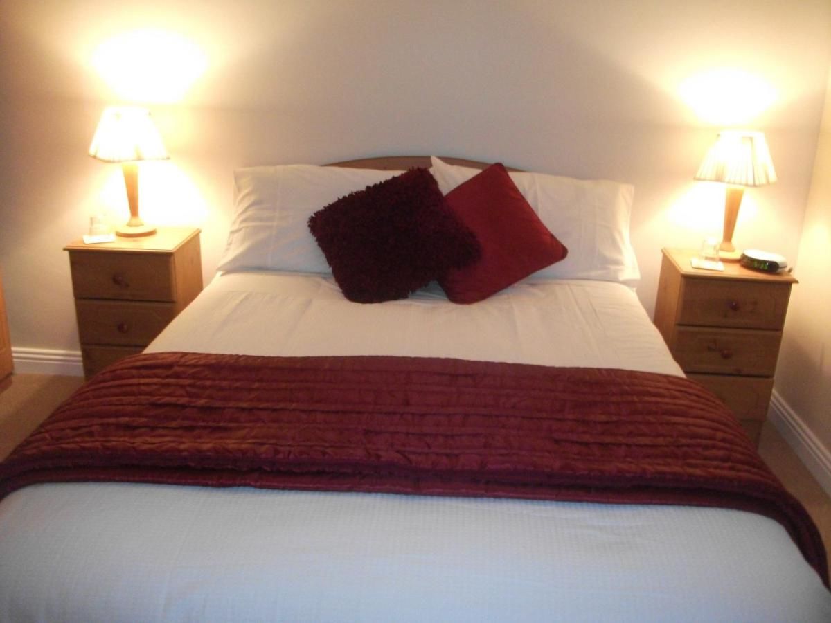 Отели типа «постель и завтрак» Rocksberry Bed & Breakfast Каслбар