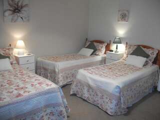 Отели типа «постель и завтрак» Rocksberry Bed & Breakfast Каслбар Семейный номер (для 2 взрослых и 2 детей)-4